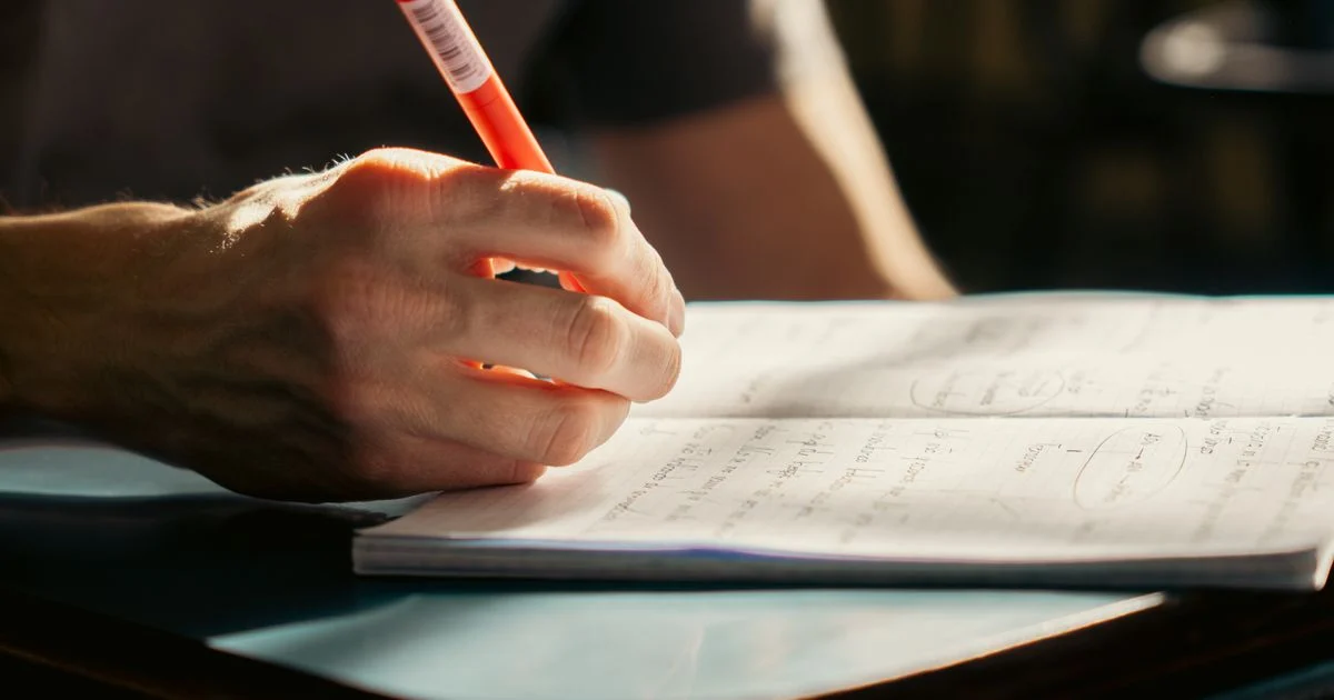 Teknik Mencatat Materi Kuliah agar Mudah Dipahami Mahasiswa